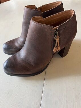 Sperry Women's Brown Leather/suede Heeled Ankle Booties